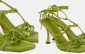 I sandali Jemma di Jimmy Choo per un’estate green